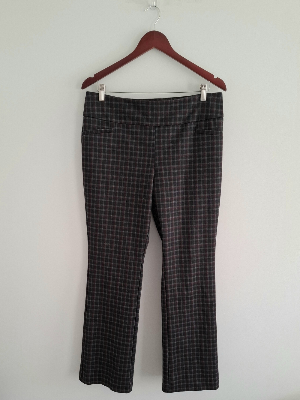 New York & Company Black, Red, Green and Gray Plaid Pull On Pants